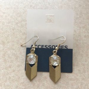 Gold pointed earrings